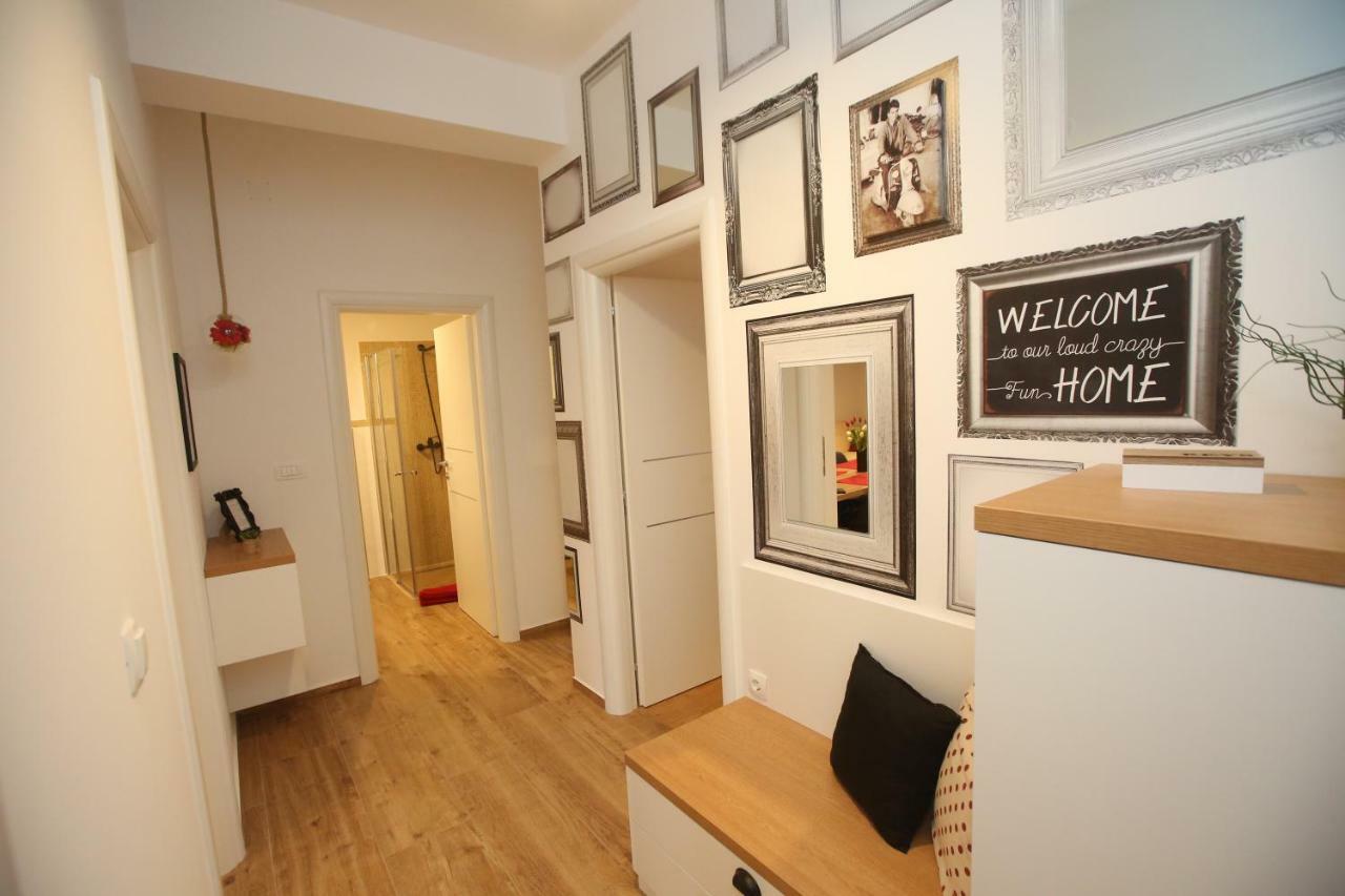 Apartman Delux Brkić Apartment Lozovac Bagian luar foto