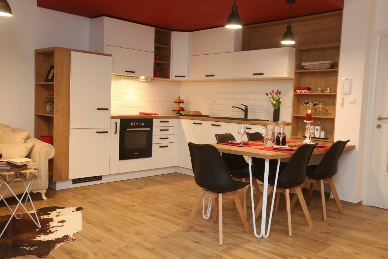 Apartman Delux Brkić Apartment Lozovac Bagian luar foto