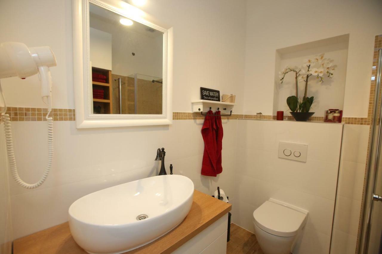 Apartman Delux Brkić Apartment Lozovac Bagian luar foto