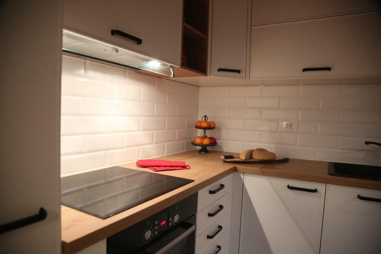 Apartman Delux Brkić Apartment Lozovac Bagian luar foto